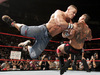 Orton偷袭Cena他老爸